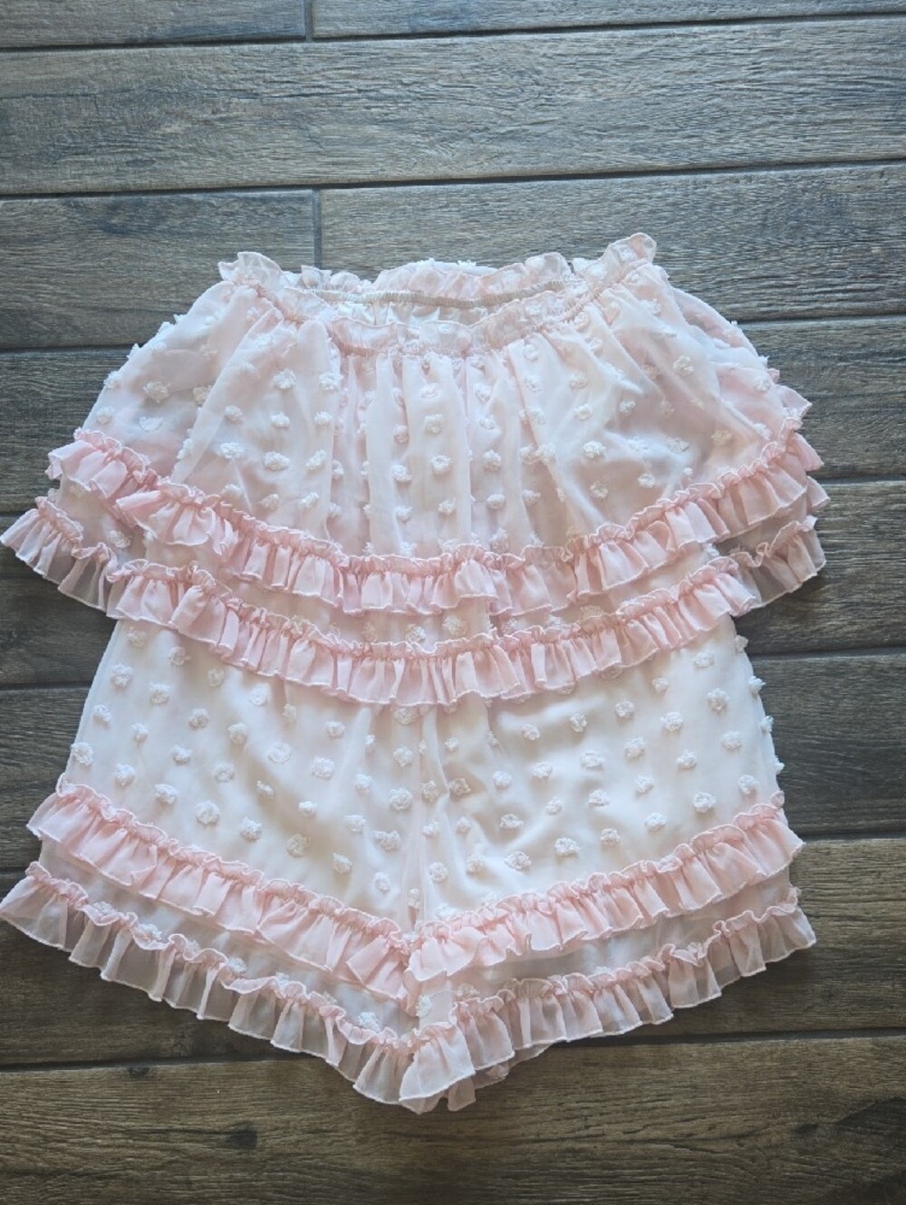 3 Shorts Rompers - Picture 4 of 9